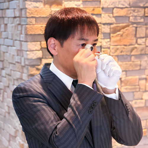 ブランド品鑑定士