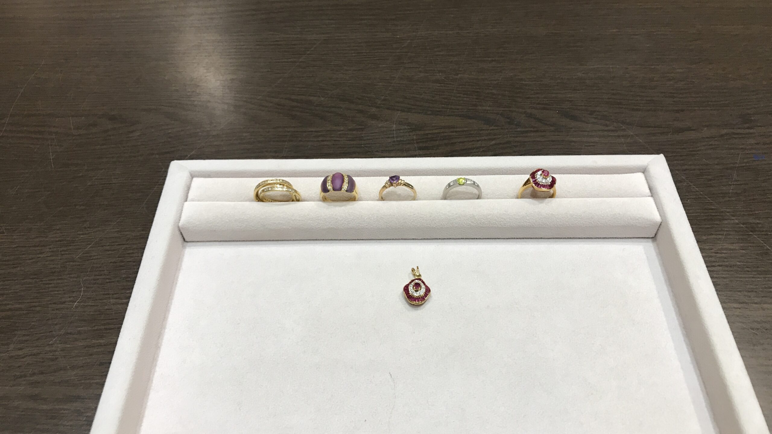 【買取速報】ダイヤモンド、アップルグリーン、ルビー、アメジスト、指輪、ペンダントトップ、PT90