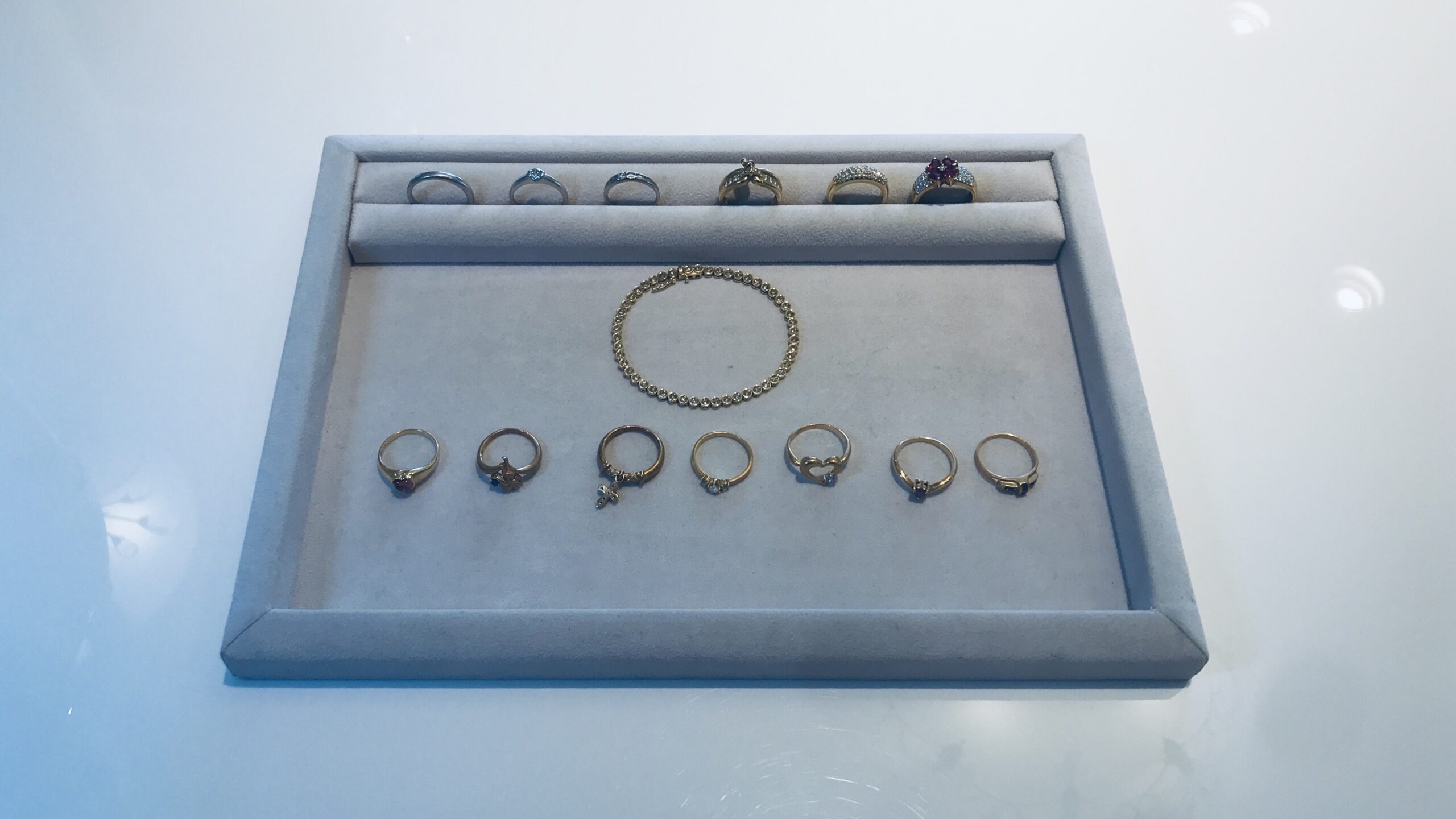 【買取速報】ダイヤモンド、ルビー、サファイア、タンザナイト、ピンクトルマリン、ペリドット、指