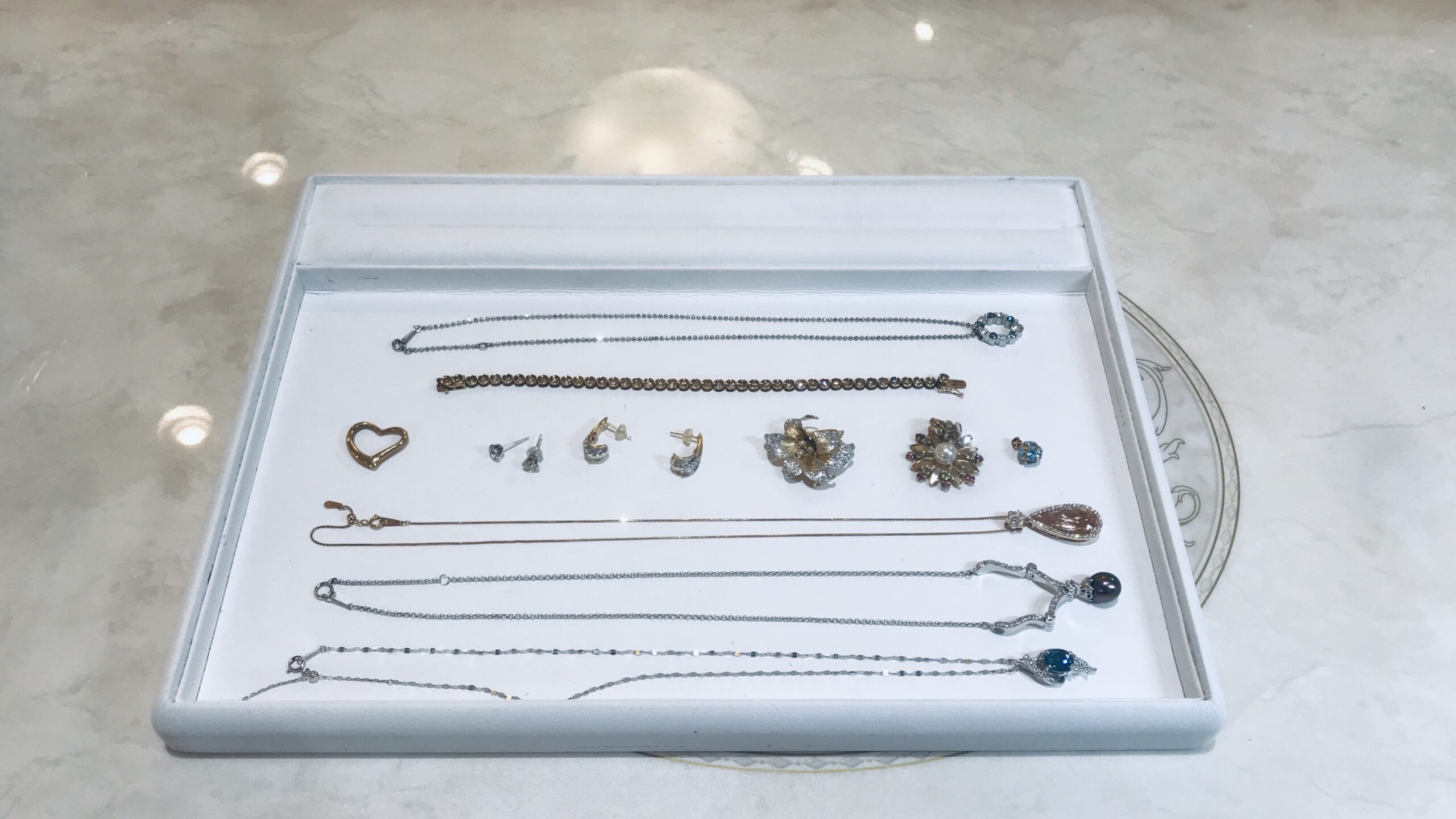 【買取速報】ダイヤモンド、ブルーダイヤ、パール、グレーパール、ガーネット、ブルートパーズ、ペ