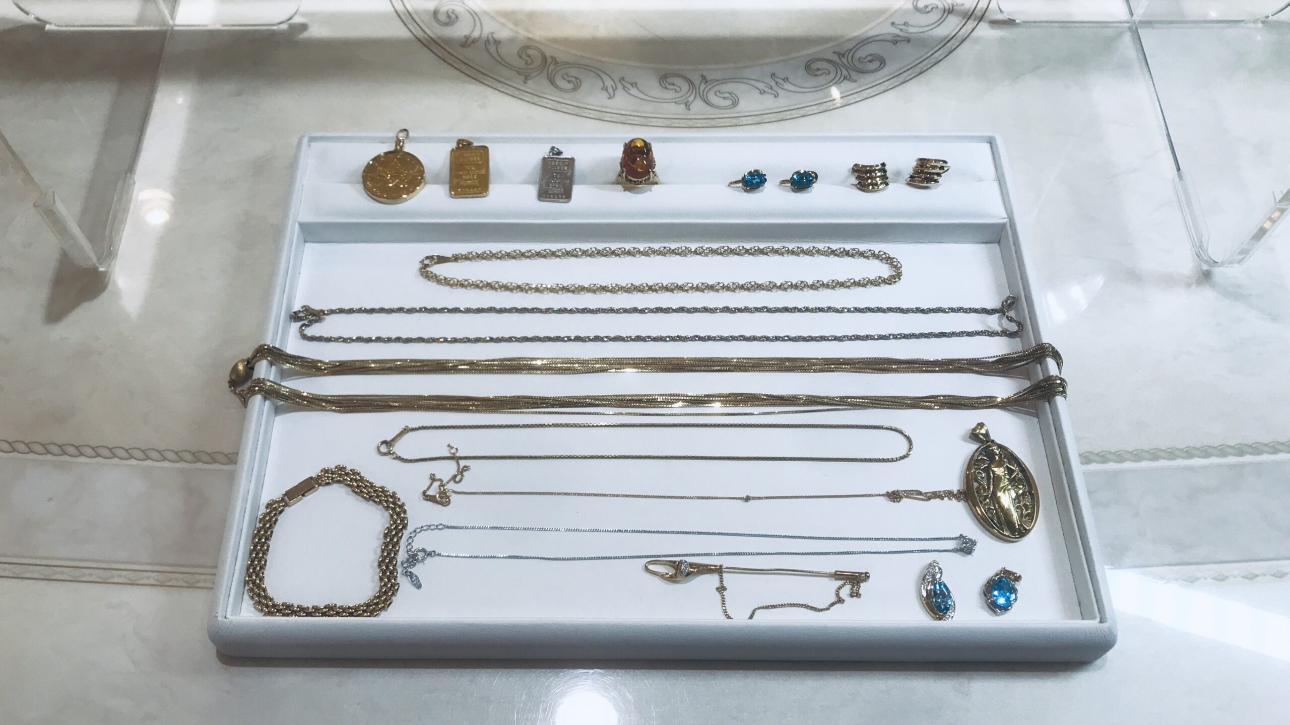 【買取速報】ダイヤモンド、ブルートパーズ、琥珀、指輪、ペンダント、ペンダントトップ、ネックレ